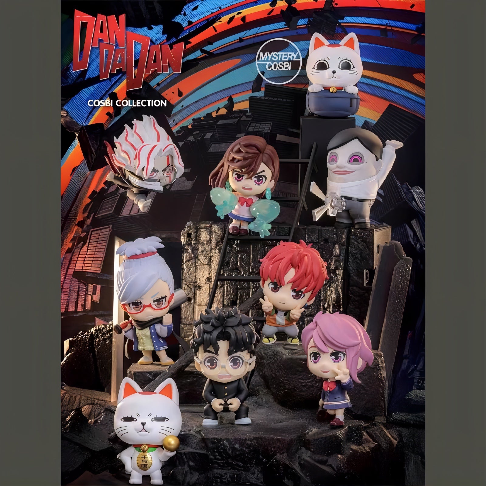 DAN DA DAN コスビ コレクションのフィギュア商品画像。モモ、オカルン、星子、ジジ、ターボババアなど主要キャラクターが並ぶ。