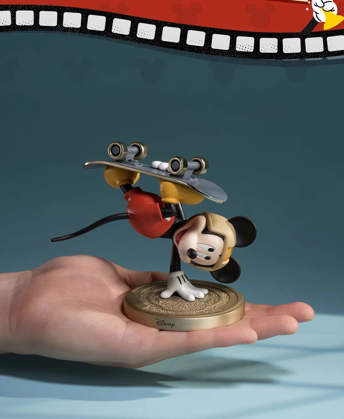 ディズニー ミッキーマウス スタチュー スポーツシリーズ スケートボード Ver.